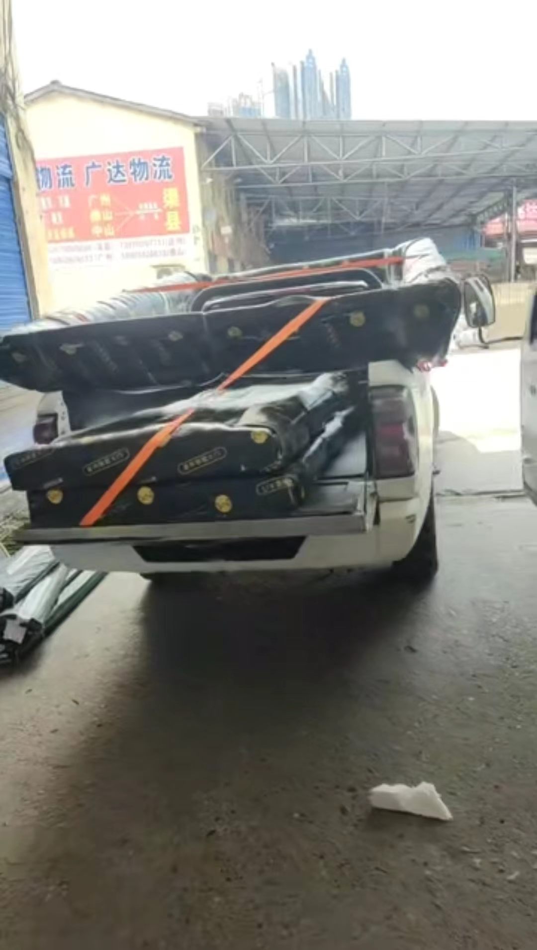 大门安装
