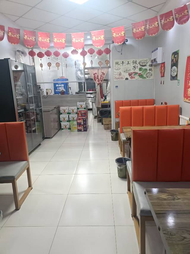 营业中烧烤店整体转让,设备齐全接手营业