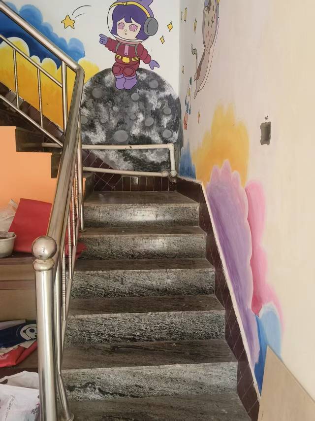 旺铺出租(五中十字路囗东北角)