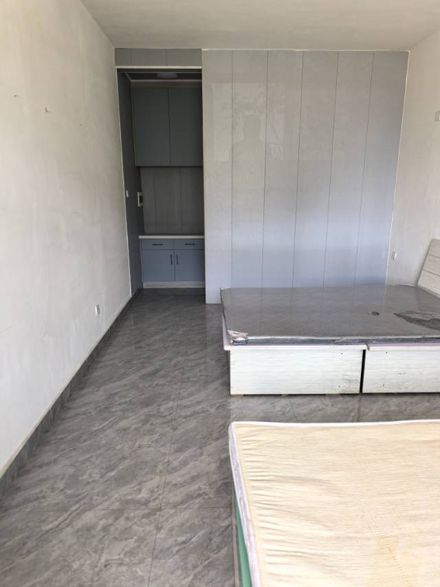 乌达区巴音赛西街商铺