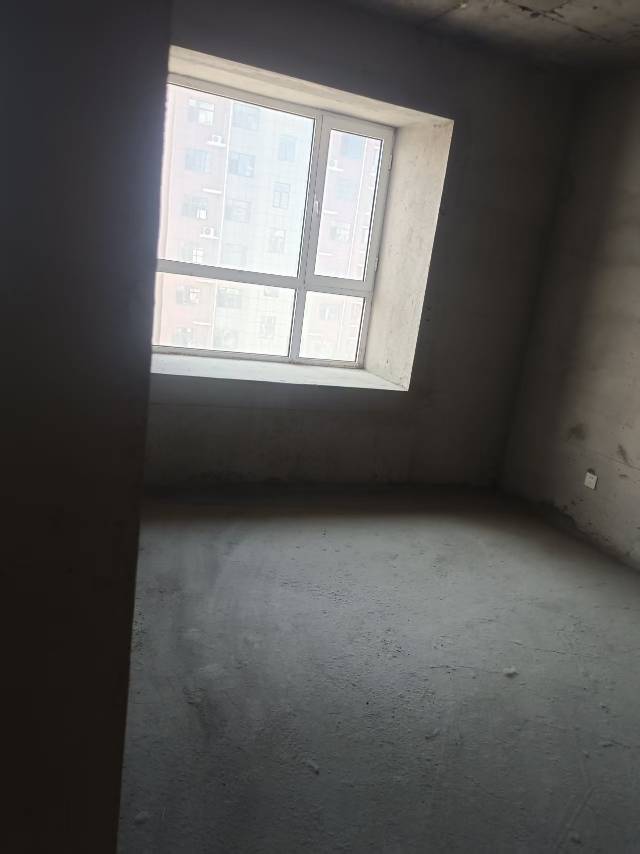 锦绣中华小区高层毛坯房售卖