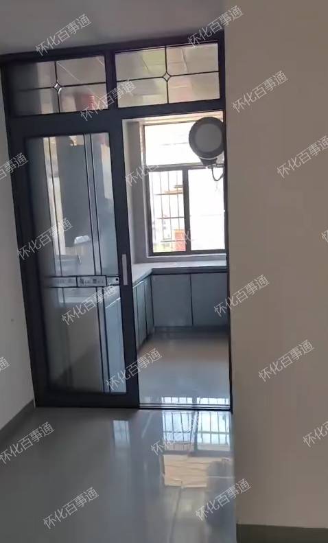免中介费,河西三桥大泉新苑6楼/6,电梯两房,1000一个月,免费停车