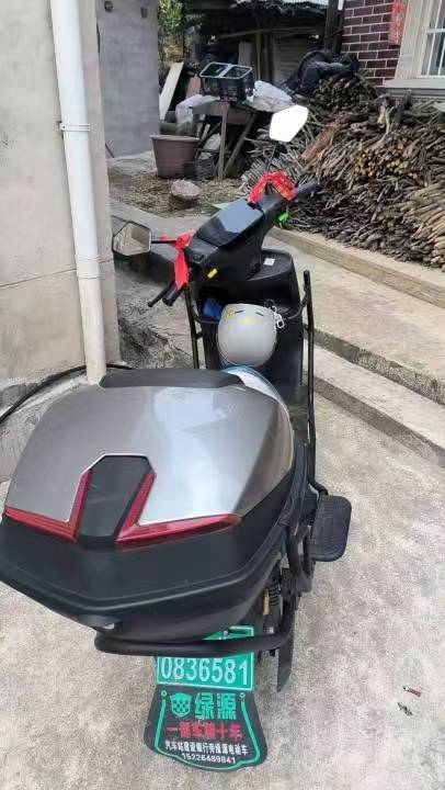 转让99新二手电动车