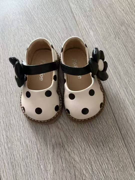 出售宝宝闲置物品女宝小皮鞋