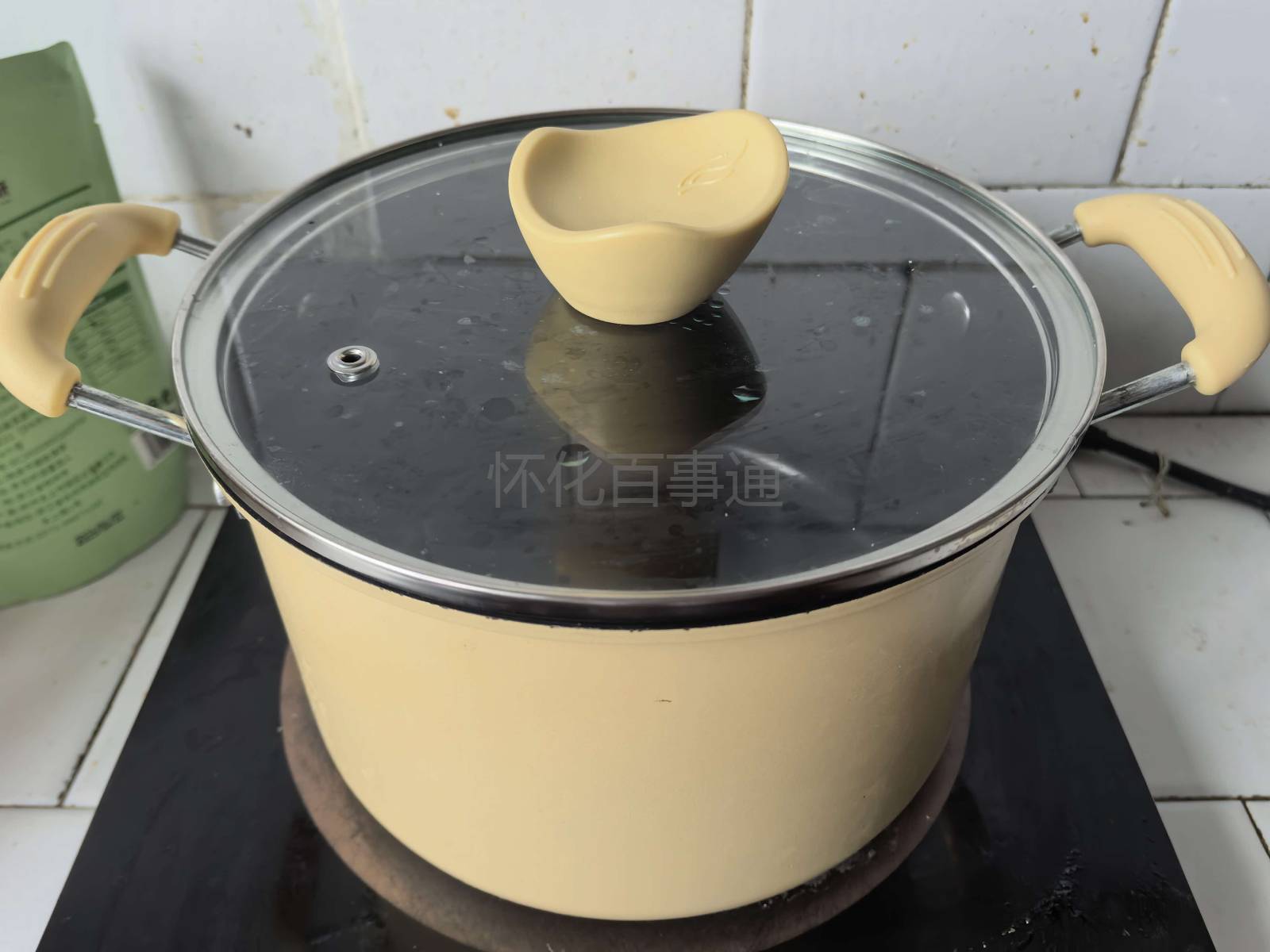 出锅子，21cm直径带盖