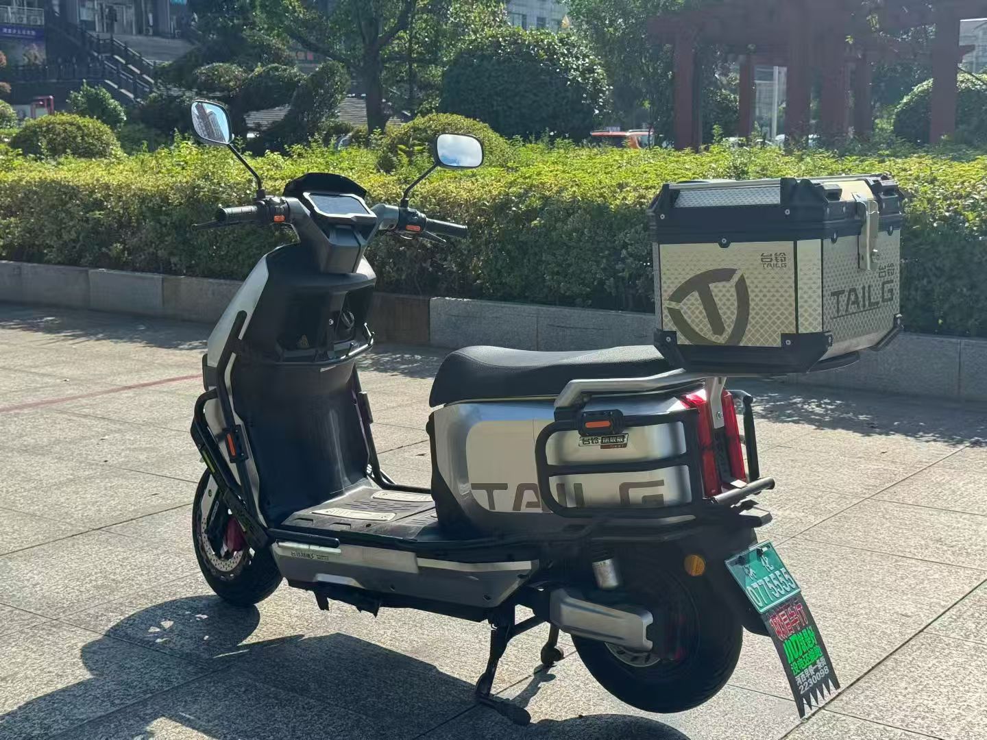 台铃苍穹电动车72伏六块大电池 支持蓝牙，无感解锁