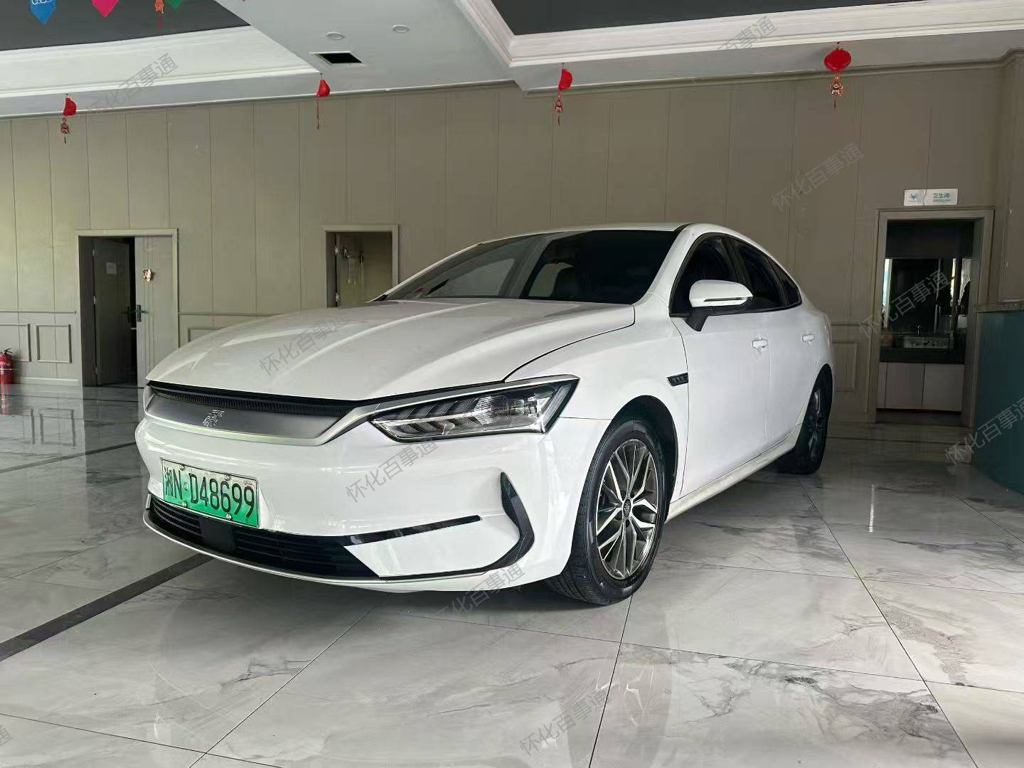 比亚迪车秦plus,续航500,实际跑400+,外观时尚,内饰干净整洁
