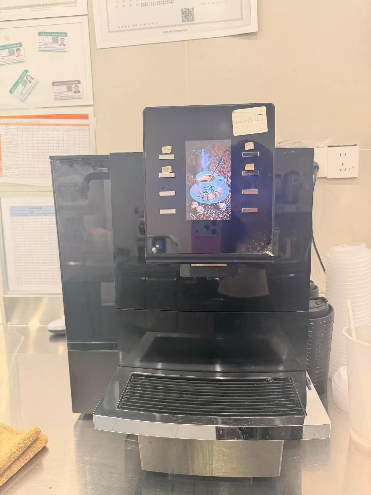 奶茶店整套设备俱全，全是高端品牌系列的