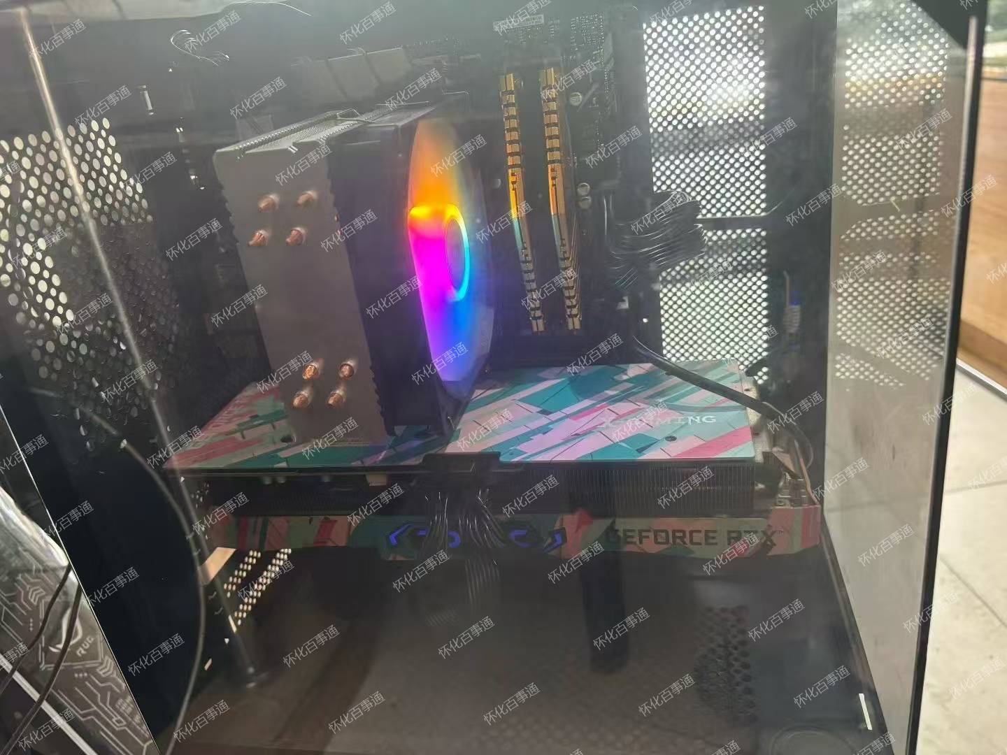 台式游戏电脑，i7 9700处理器，3070花蝴蝶显卡，三星980m.2固态，32g 威刚ddr4 3600内存条，带25年购买aoc 2k 180hz，27寸显示屏。