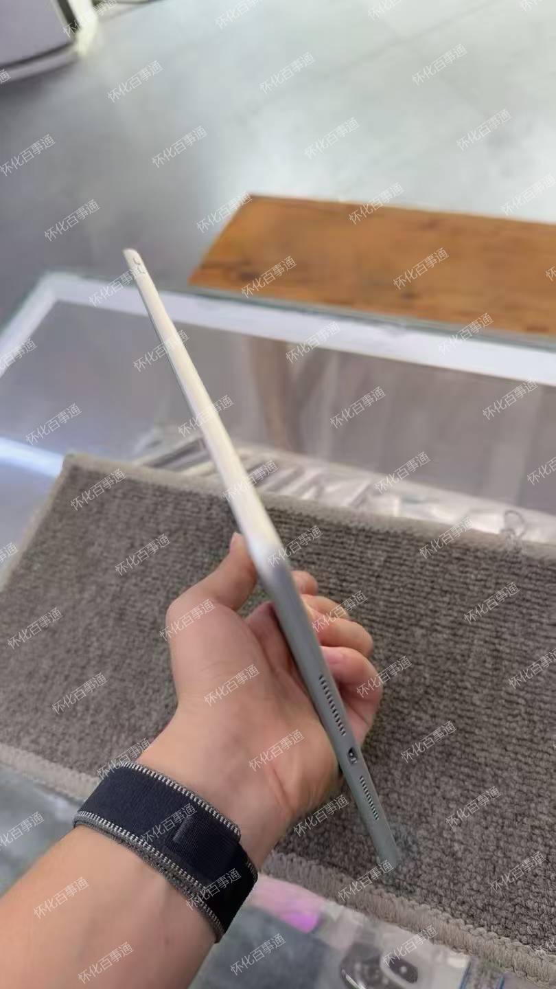 ipad9国行64g 99新 全原 ，999