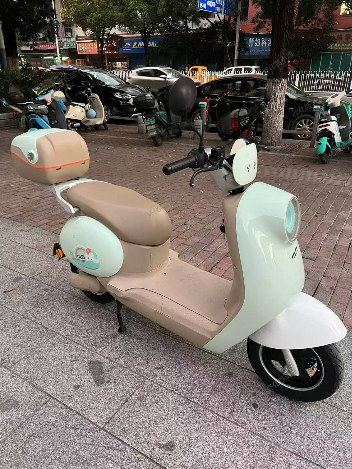 精品小刀72伏绿牌电动车前后双碟