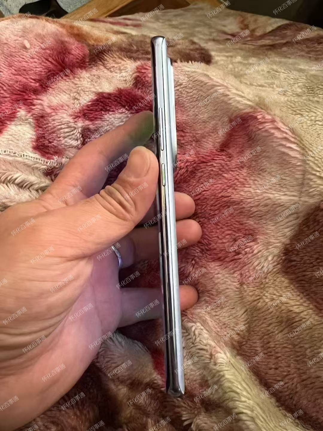 OPPO reno10 12+512G 原装无拆修 1100元