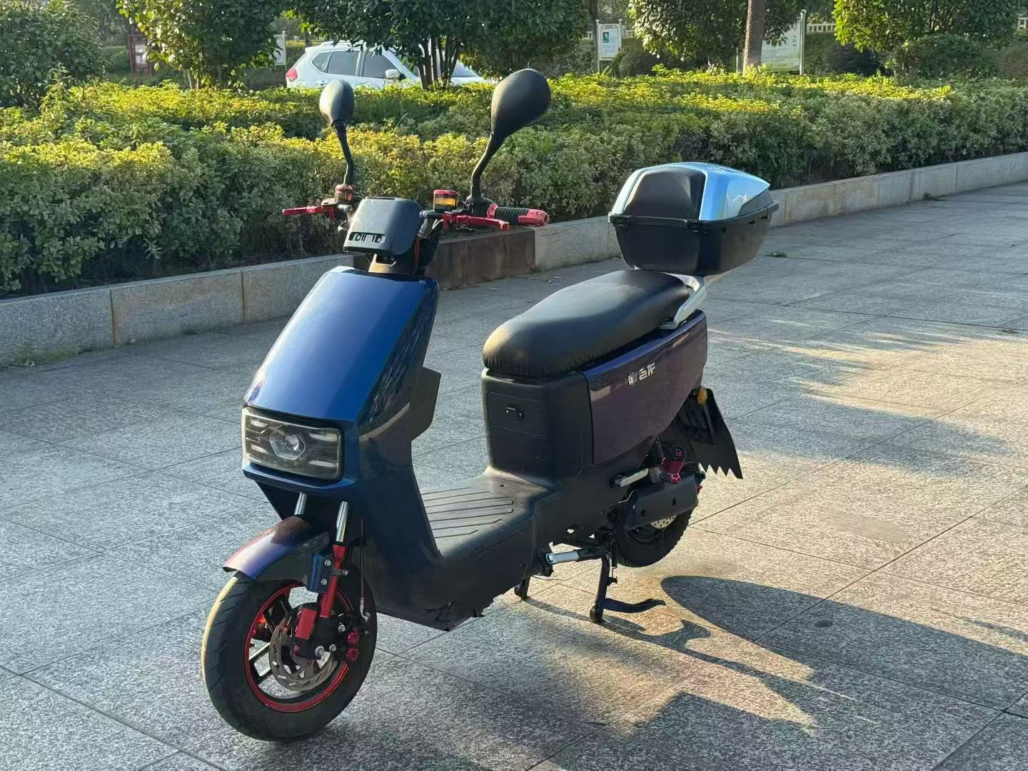 72伏六块大电池的绿牌国标车