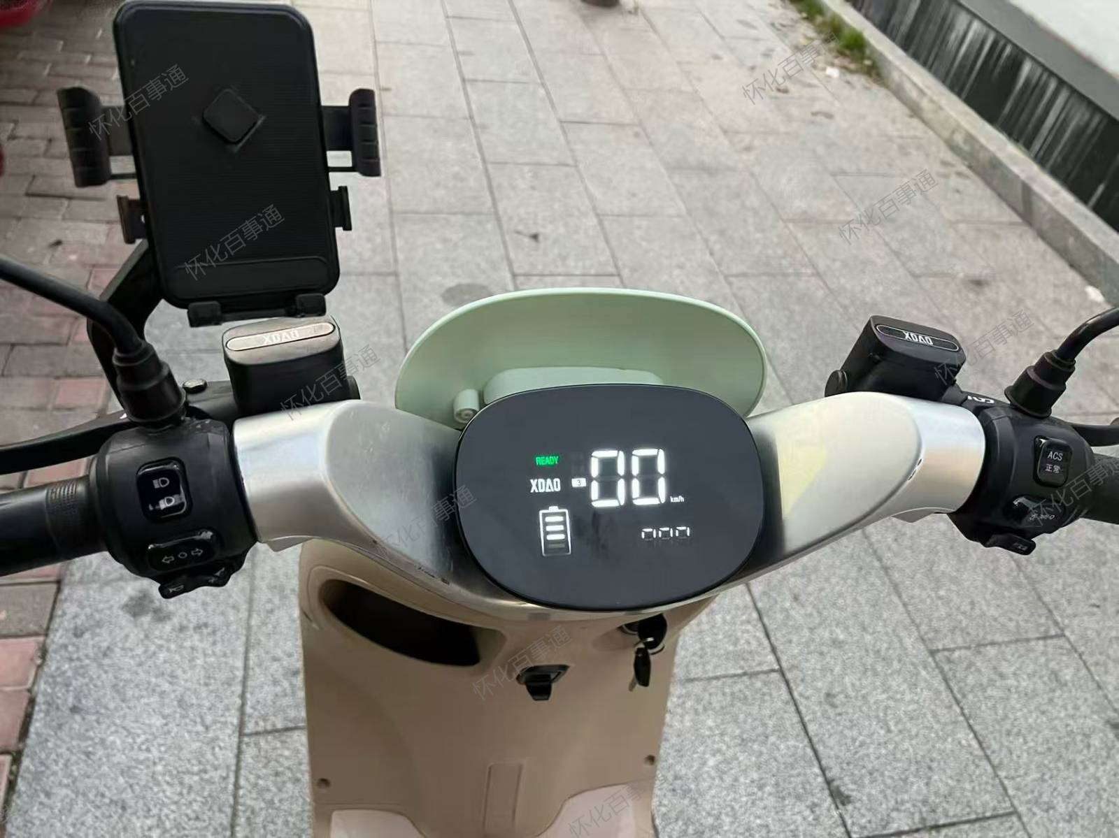精品小刀72伏绿牌电动车前后双碟
