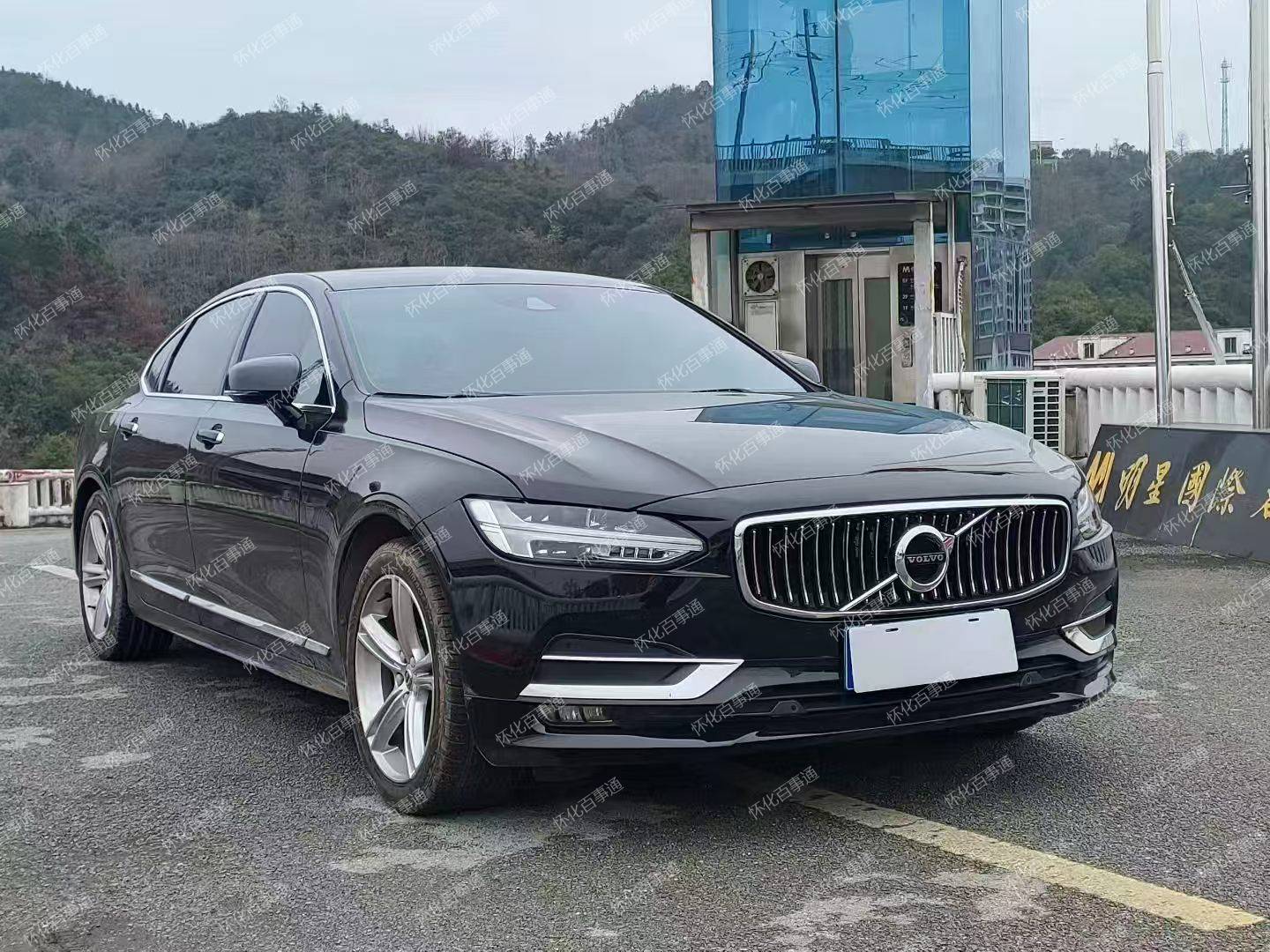 19年沃尔沃S90,排量2.0T 配置到顶 ,车况原版 查博士S级