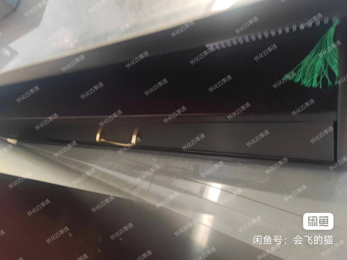 南洋胡氏品牌乌金木茶几出售，长140厘米，宽80厘米，高46厘米，99成新，超能装物。几