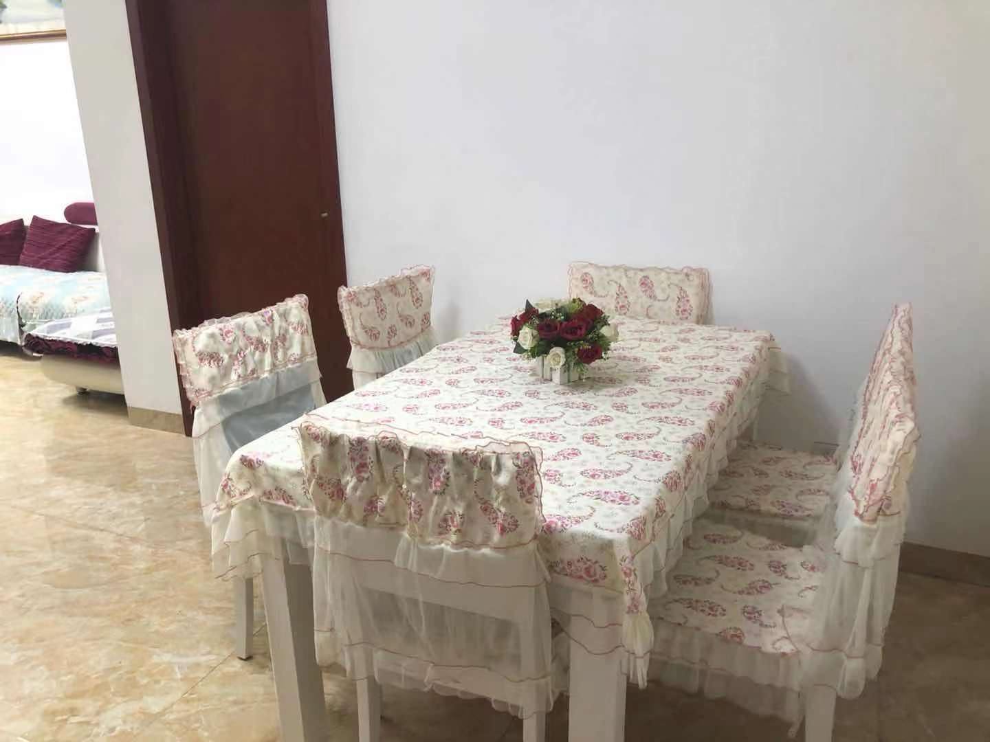 三室两厅一厨一卫，家电家具齐全，拎包入住