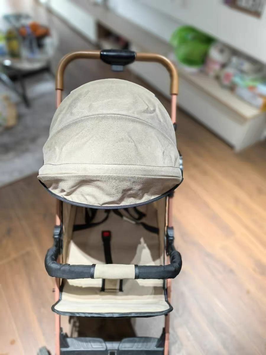 可折叠婴儿推车，9.5成新