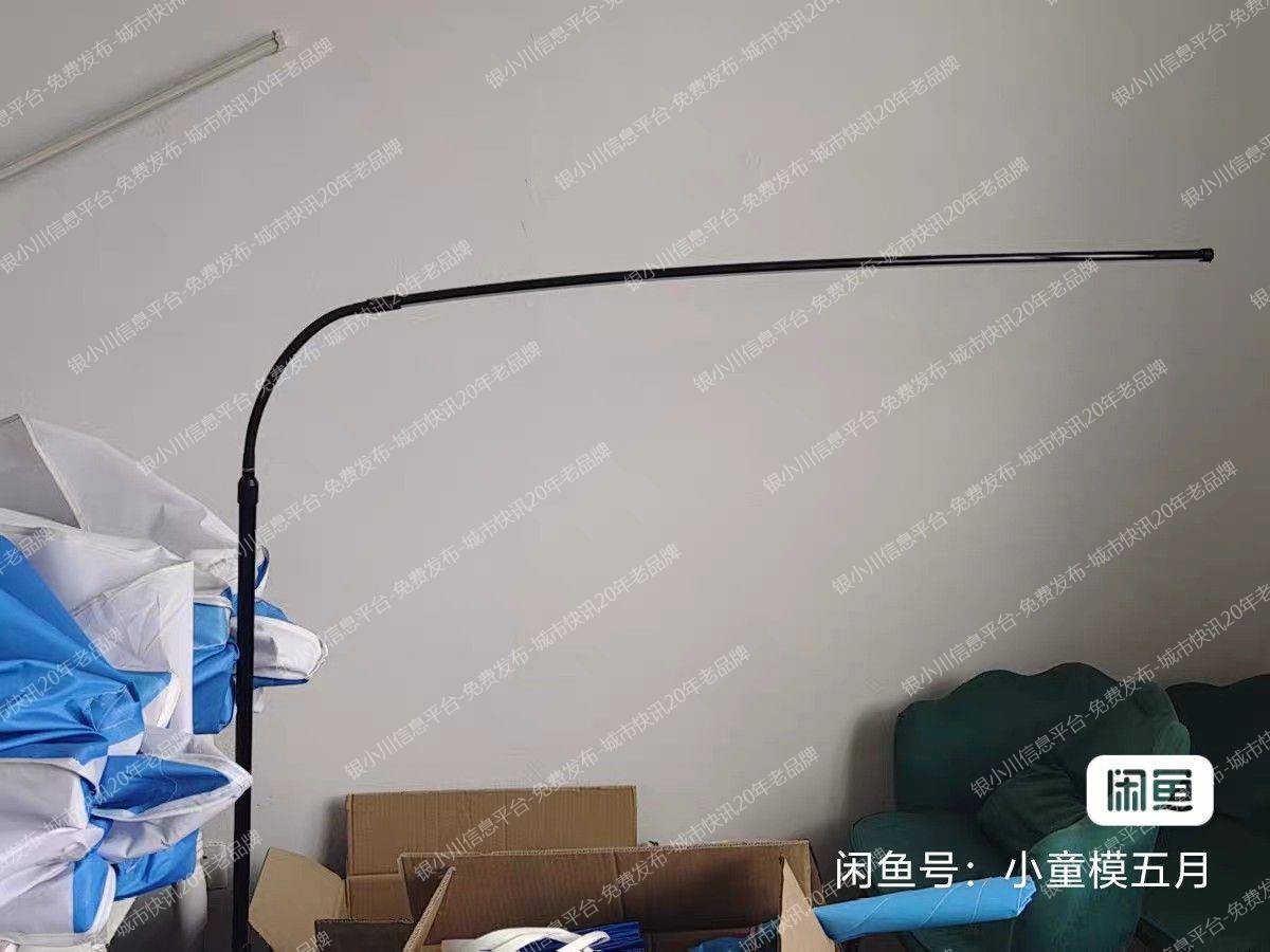 美甲桌子，凳子，灯