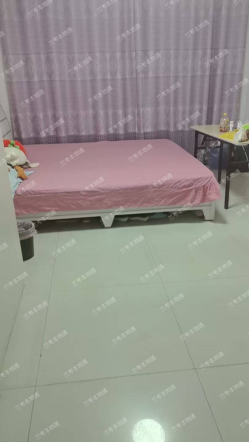 出租  三室两厅两卫一厨，家电齐全，领包入住