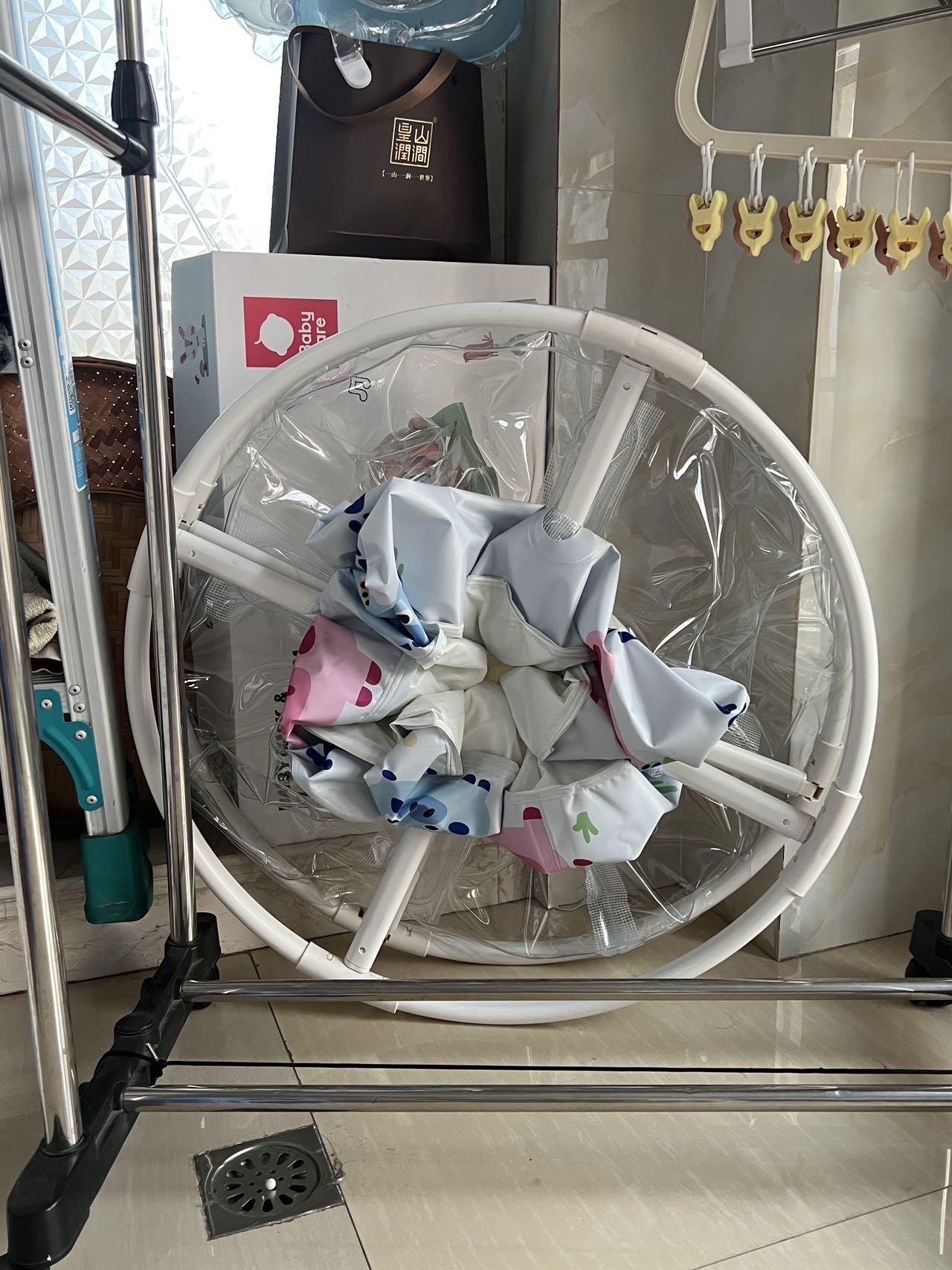 婴儿游泳浴桶可折叠