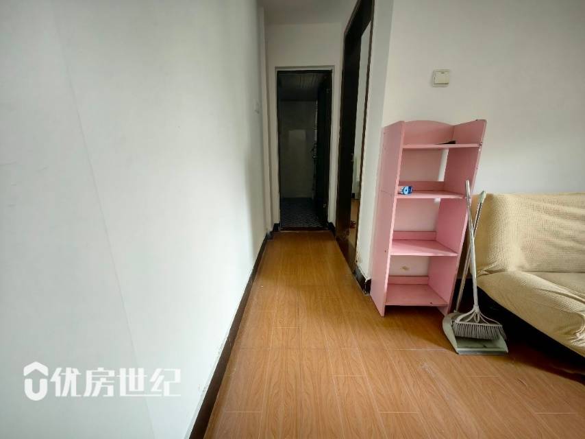 东湖豪门，1房2厅1卫