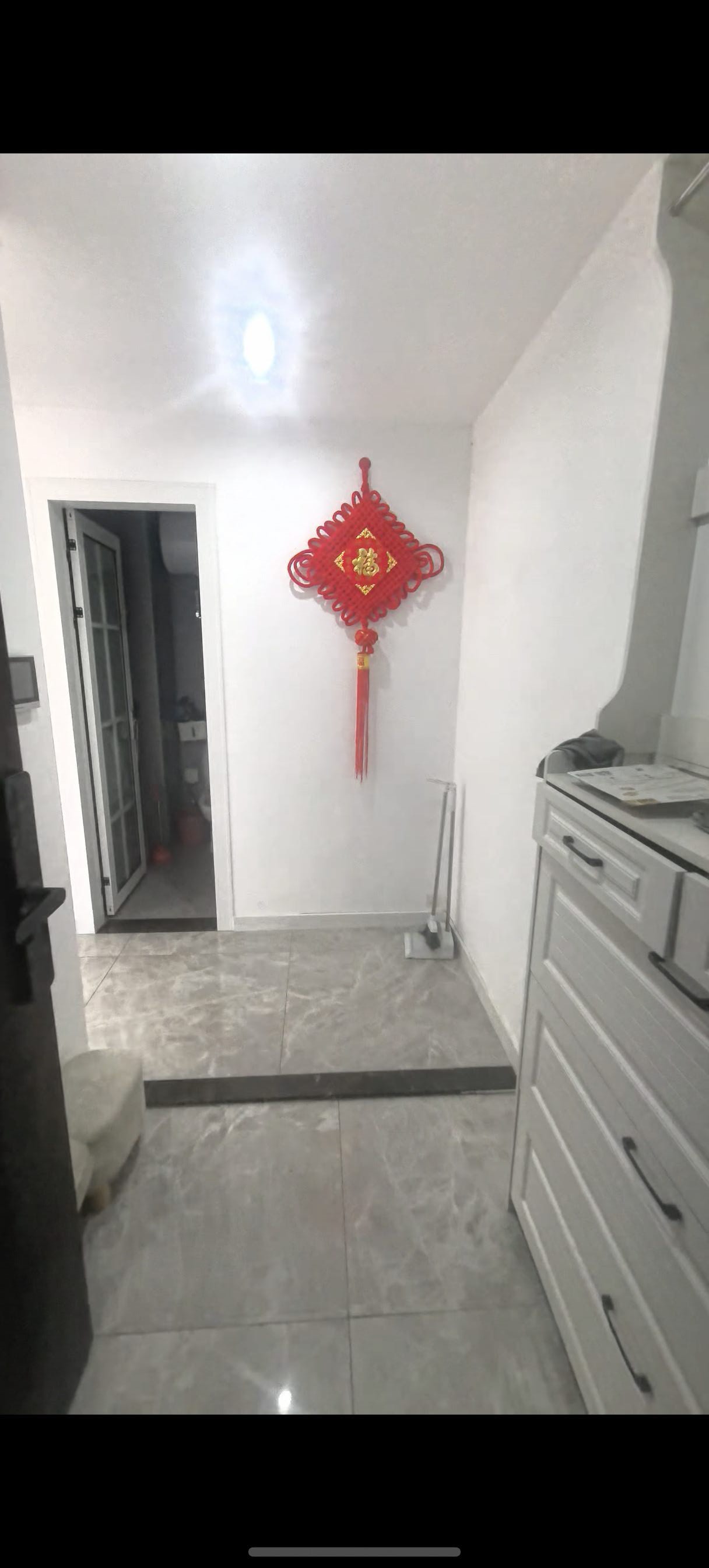 大润发单身公寓出租，一室一厅一卫一衣帽间一橱