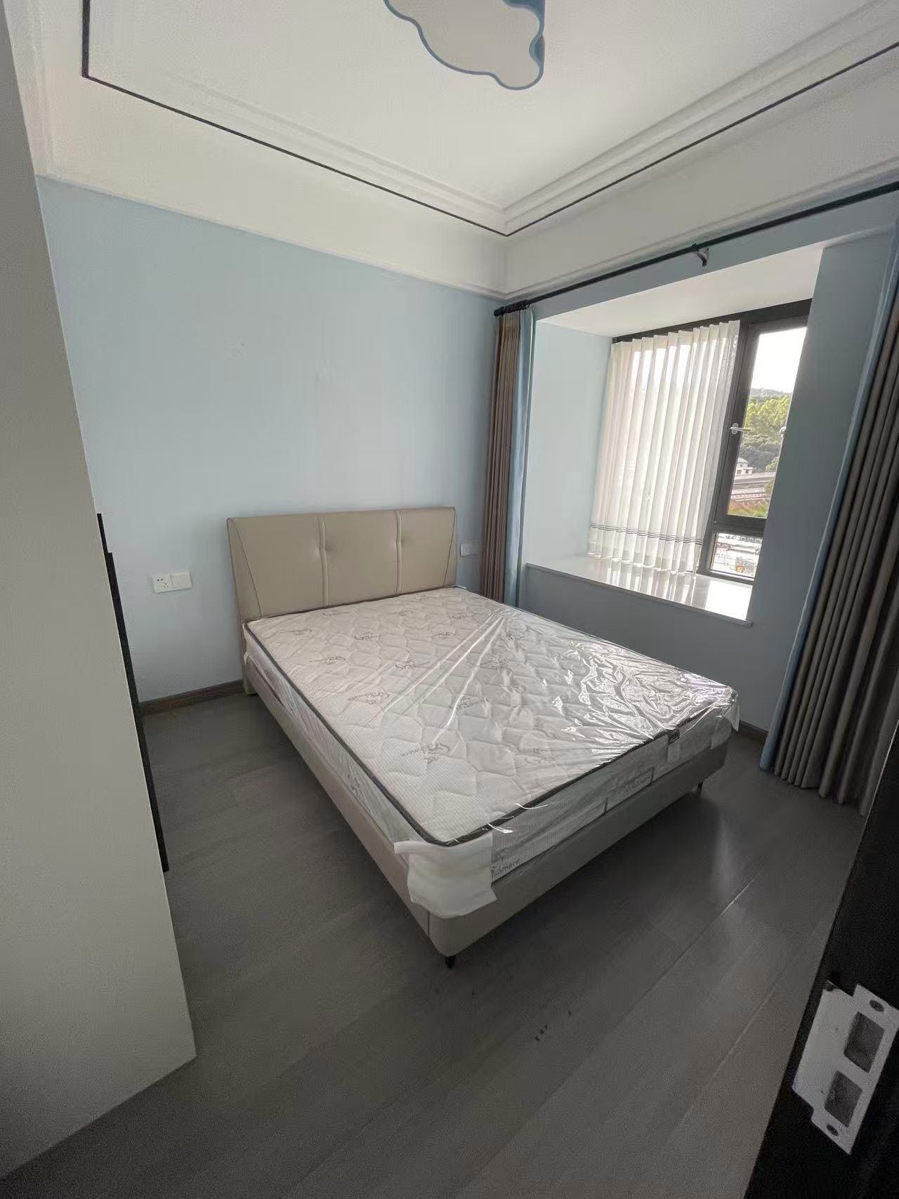 新能源 宁德时代 金城华府3.5房，业主自住全屋定制密码看房