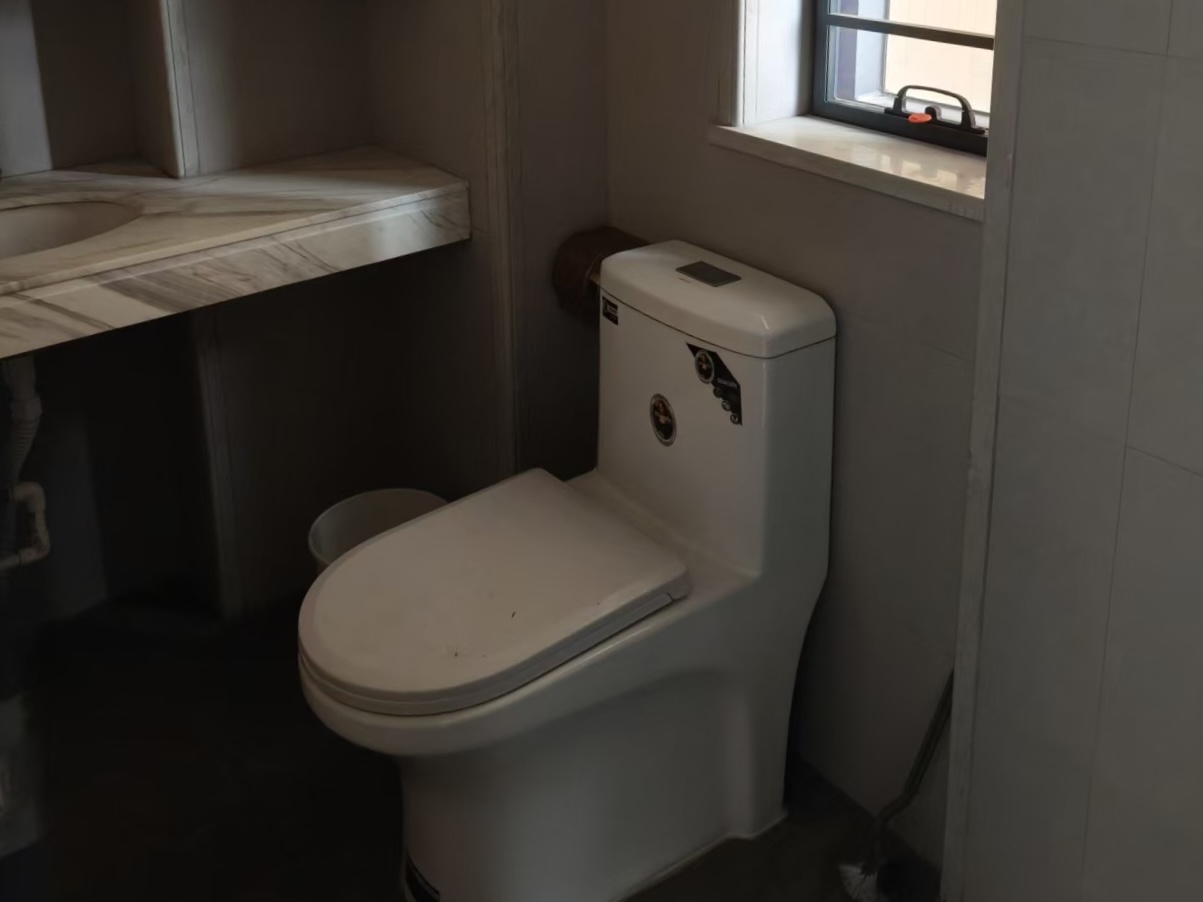 【出租】逸景华府中高层套房 家电齐全户型好 拎包入住没烦恼