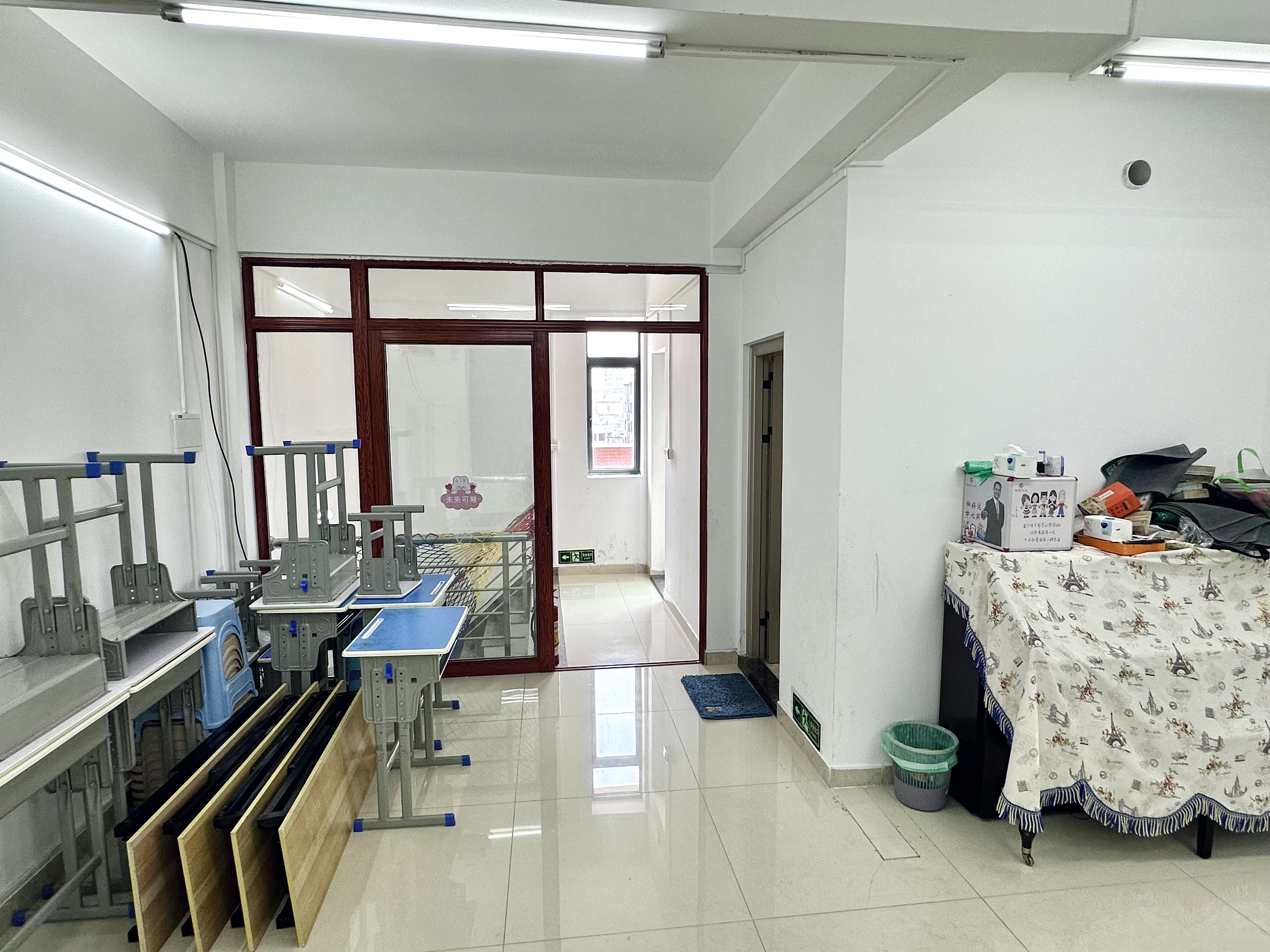 新港家园商住公寓｜180㎡三层空间，自住办公商业多用途优选