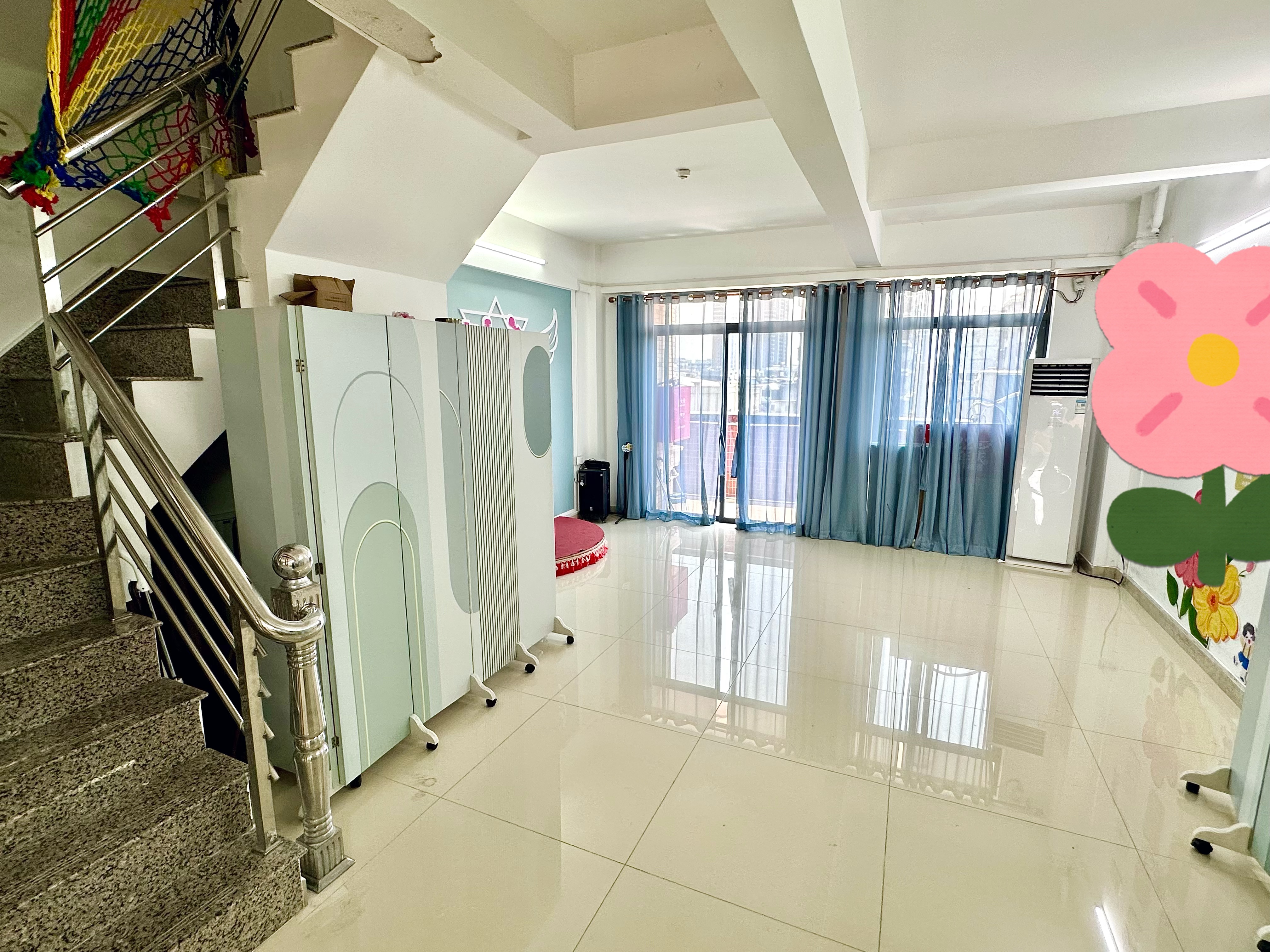 新港家园商住公寓｜180㎡三层空间，自住办公商业多用途优选