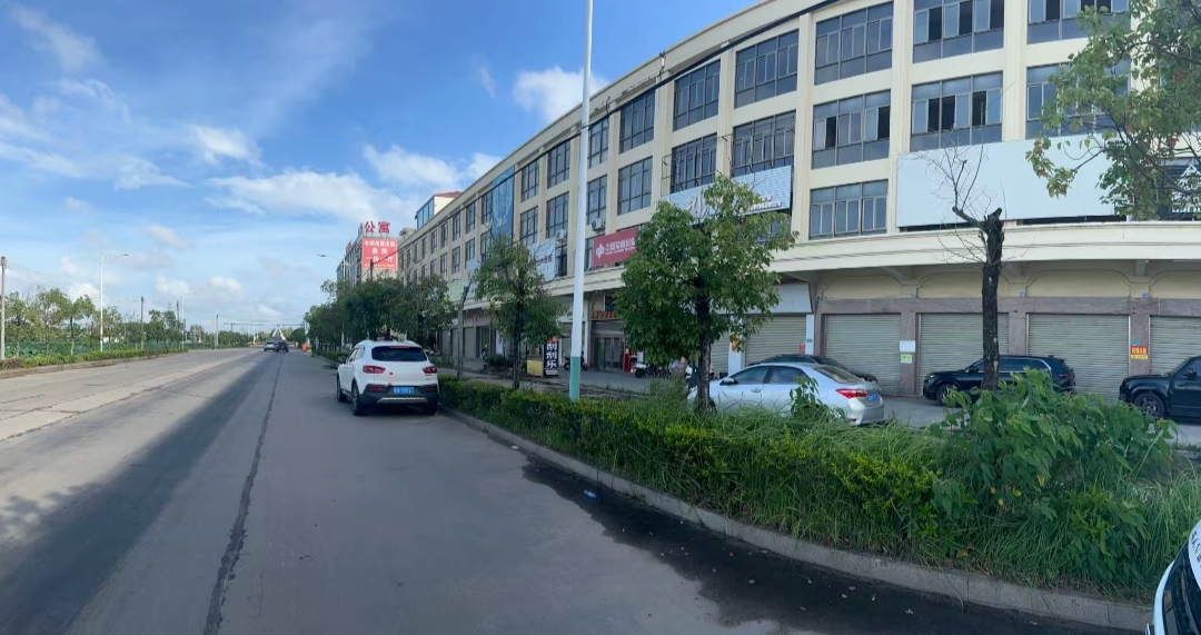 【出售】钱东镇镇标附近4层铺面，诚心出售，价格亏血本出