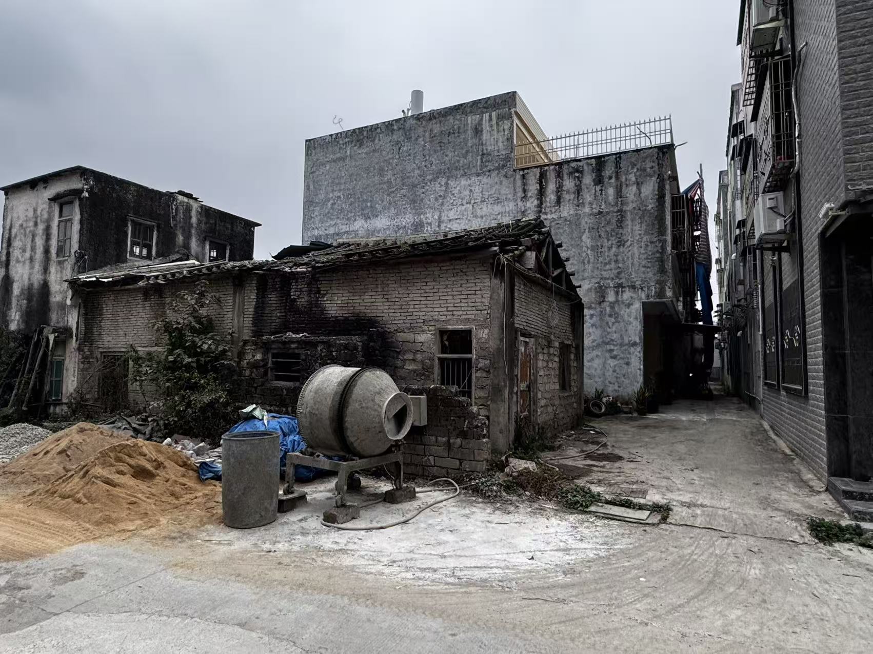 厝地出售 | 新合碧桂园附近大路旁二间厝地，交通方便，格局优良