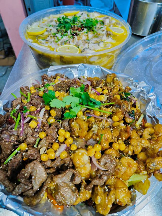 阿辉酸菜鱼 干锅烤鱼毛血旺 聚餐硬菜安排上