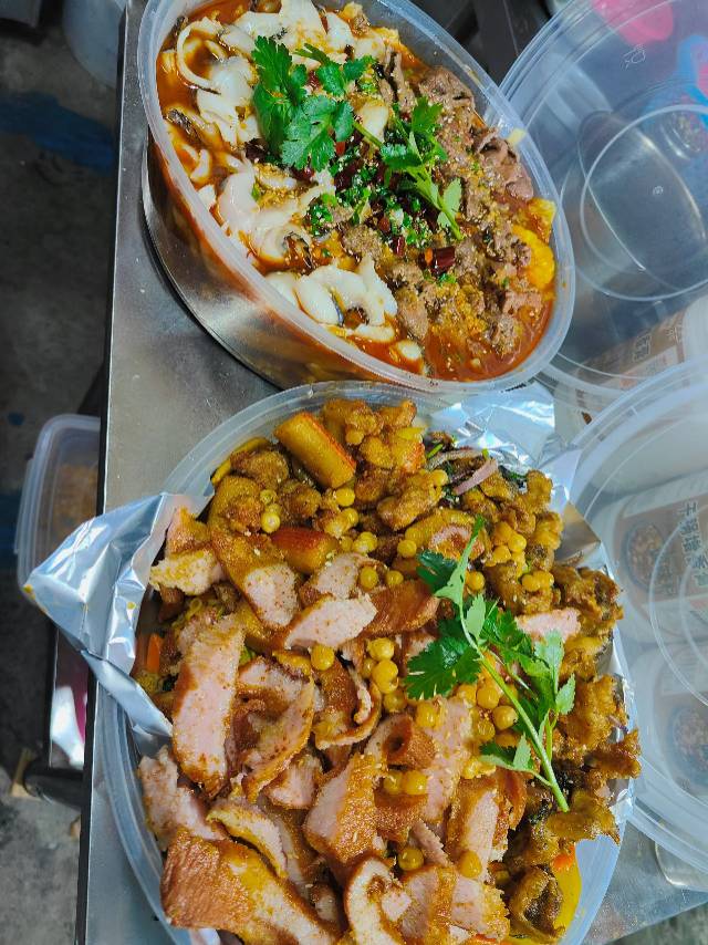 阿辉酸菜鱼 干锅烤鱼毛血旺 聚餐硬菜安排上