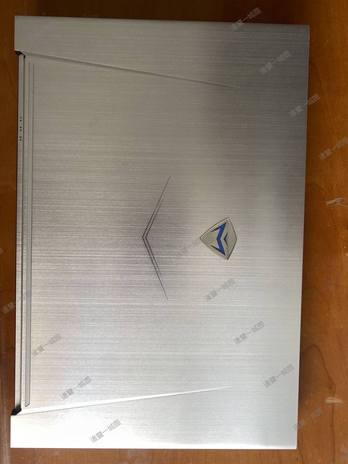 机械师15寸游戏笔记本电脑