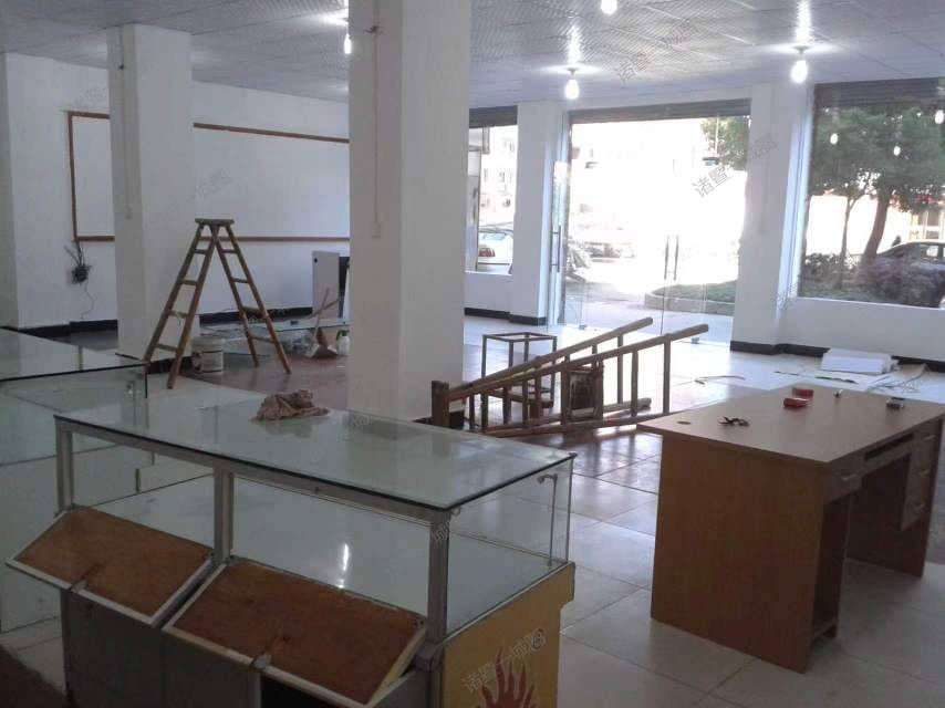 诸暨苎萝东路门面分租|房东直租,价格低于市场价
诸暨市区店面出租房东直租