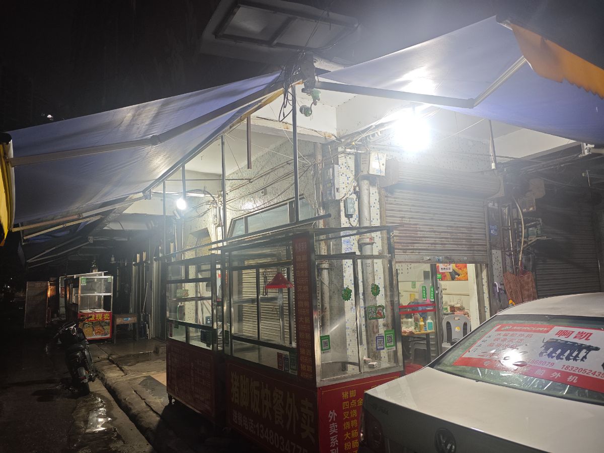 【旺铺转租】直主转租还有8个月,近医院和市场