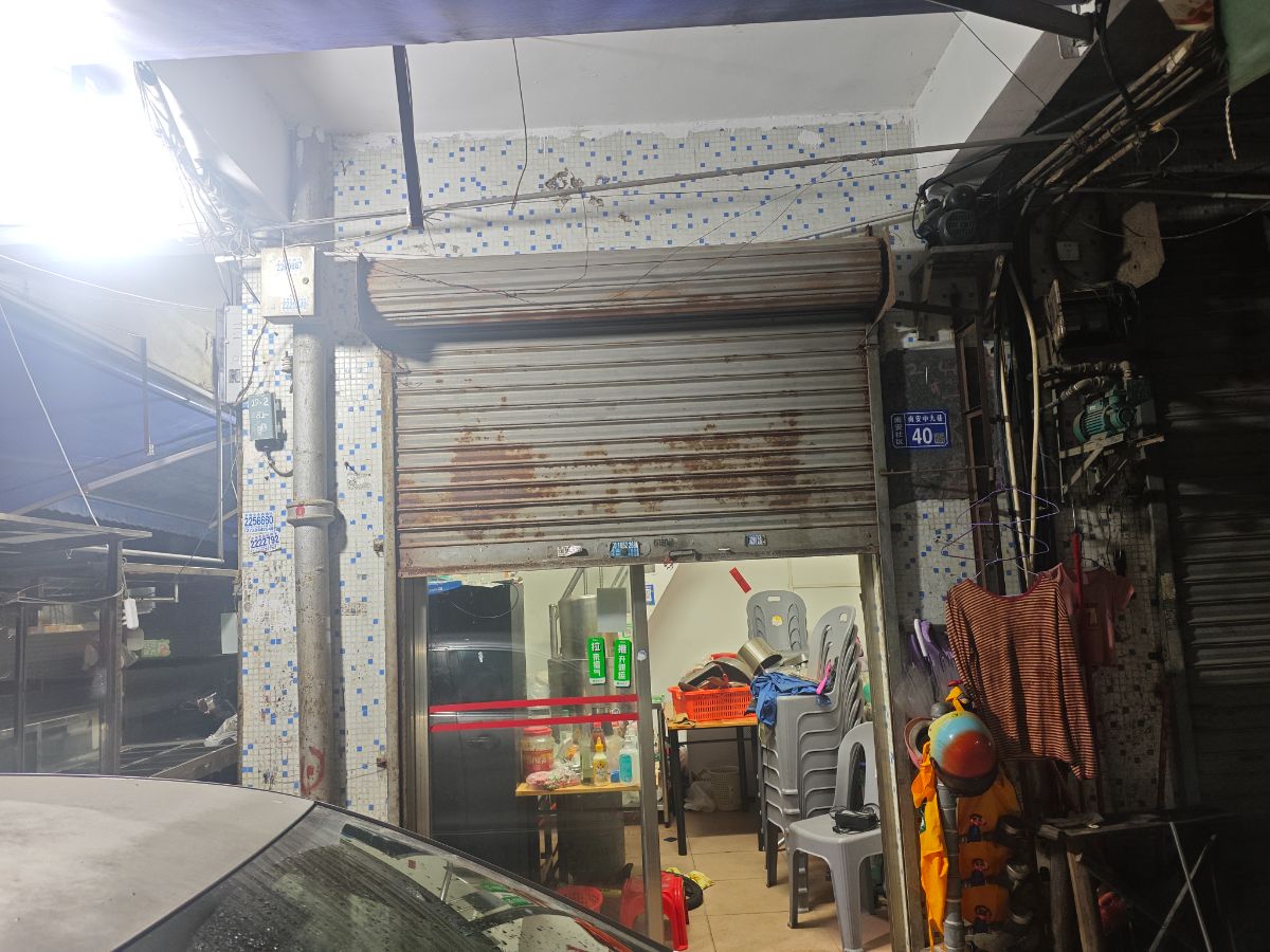 【旺铺转租】直主转租还有8个月，近医院和市场
