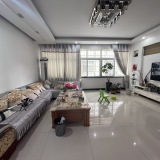 新车站附近房屋出售，拎包入住，150平超...