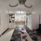 新车站附近房屋出售，拎包入住，150平超...