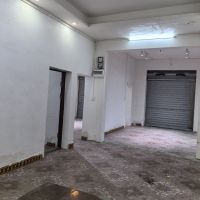 钟祥市体育馆对面，天悦水郡旁，聆湖花园路...