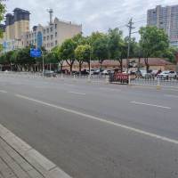 钟祥安陆府西路（新邮政局斜对面）临衔大门...
