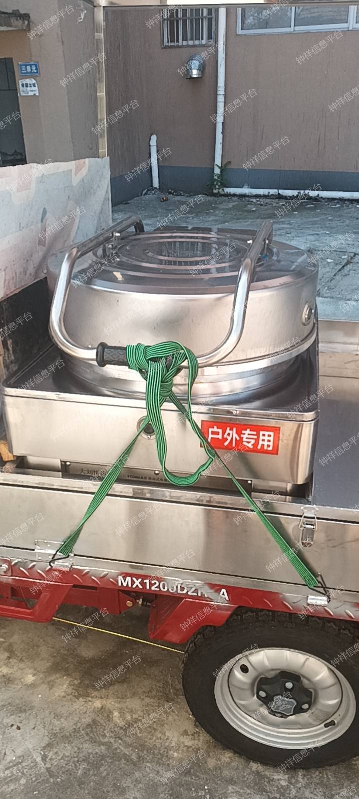 流动餐车烤饼车全套低价转让