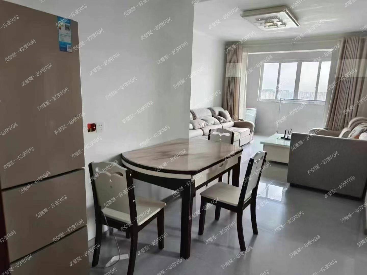 个人房屋出租:康乐家园二期 灵中学校旁边。两室一厅精装拎包入住