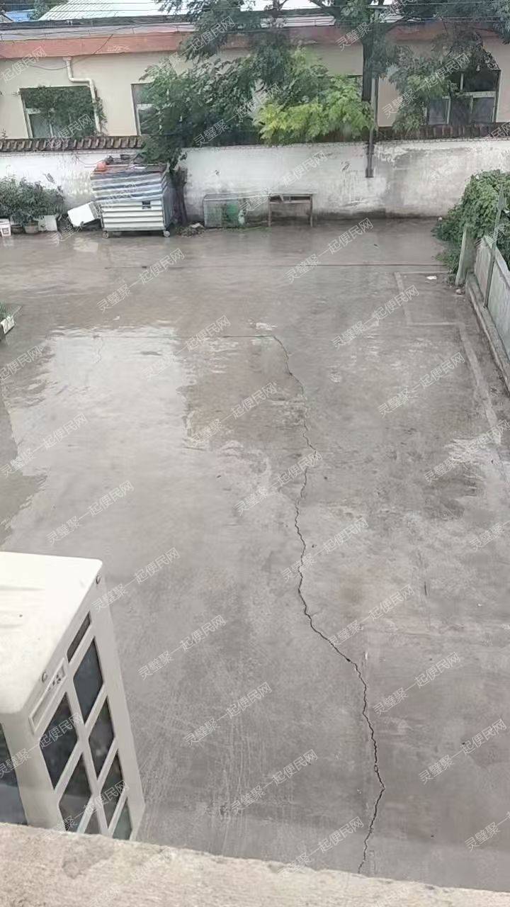 网红桥南300米，有房出租，适合一家住，或带小孩上学