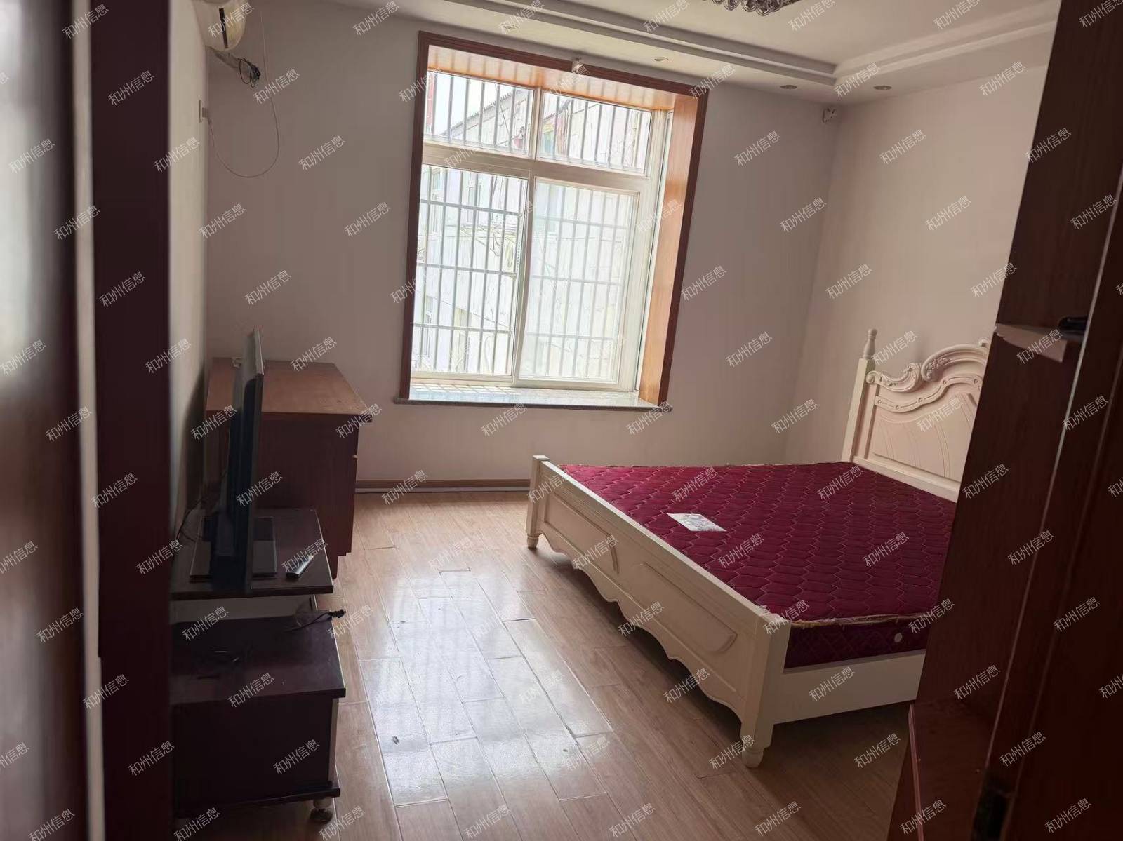 东向花园步梯三楼出售