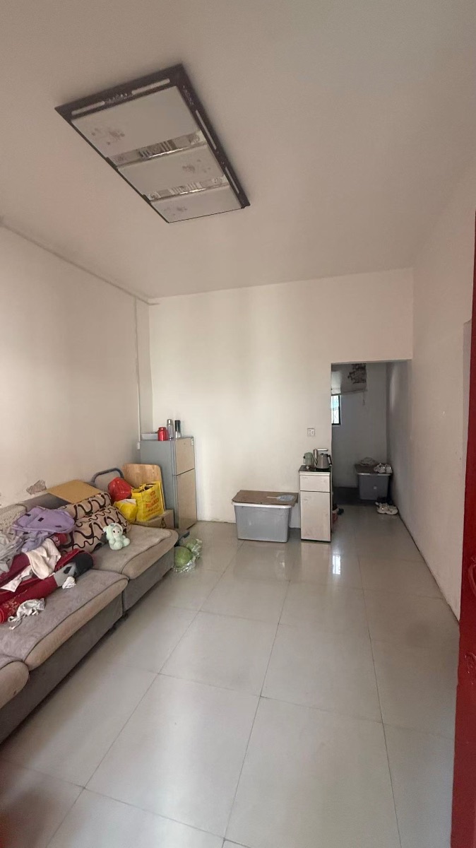 文化路西关小学东临北城墙两层小院出租