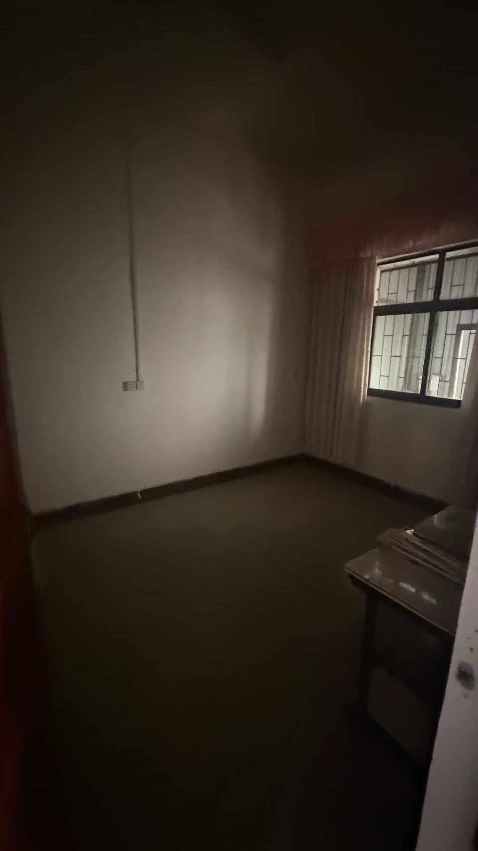 文化路西关小学东临北城墙两层小院出租