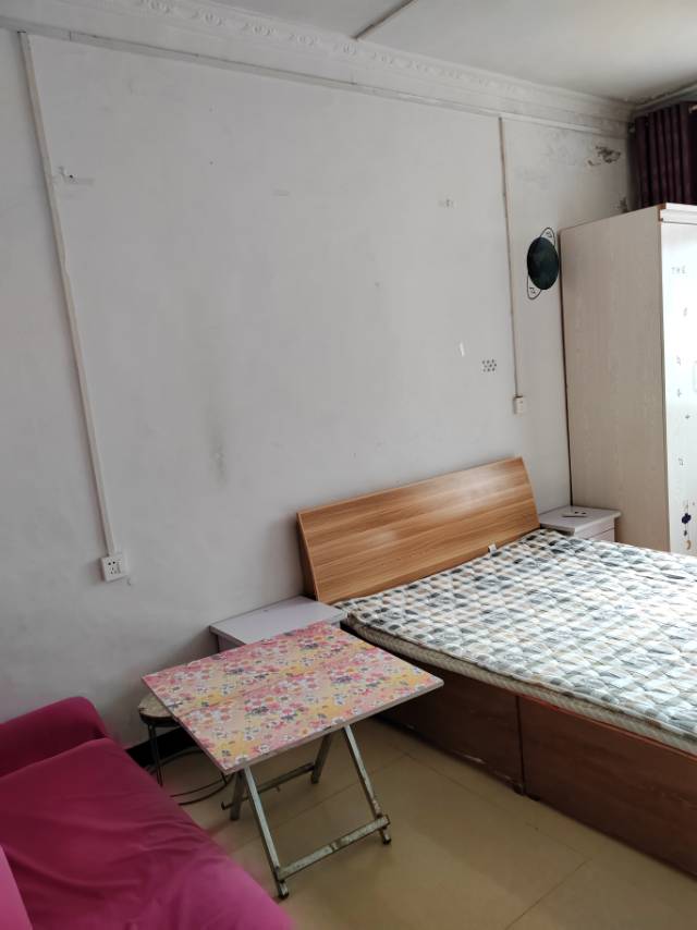 出租房屋一居室